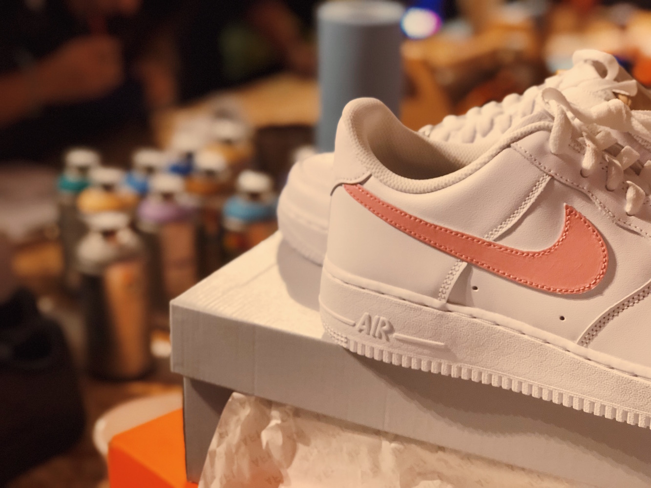 Próxima estación: Nike Air Force 1 Custom MEOW - Meow Magazine | Meow  Magazine, Onomatopoeia of fashion culture